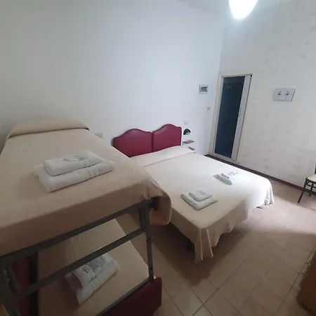 Szálloda Ideale Young People Under 40