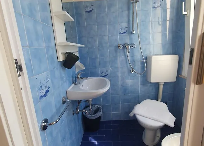 Hotell Ideale Young People Under 40 2*