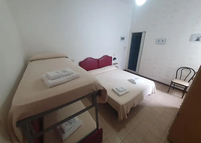 מלון Ideale Young People Under 40