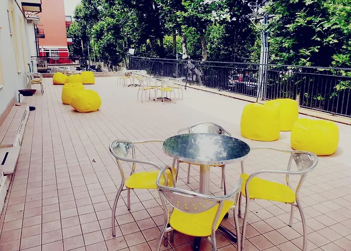 Ideale Young People Under 40 리미니