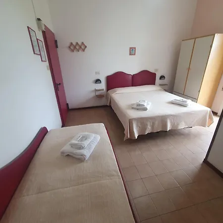 Otel Ideale Young People Under 40 Rimini